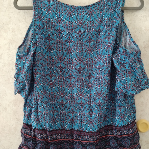 St John's bay Flower tribal print cold shoulder top - Picture 2 of 5